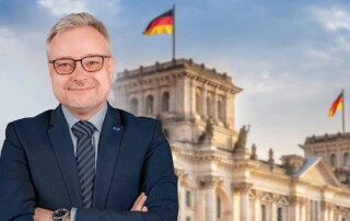Marc Bernhard: CDU-Kommissionspräsidentin von der Leyen und Ampel machen Wohnen unbezahlbar Marc Bernhard: CDU-Kommissionspräsidentin von der Leyen und Ampel machen Wohnen unbezahlbar