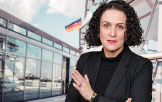 Nicole Höchst: Angriffe auf Symbole des christlichen Glaubens nicht als Sachbeschädigung bagatellisieren