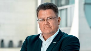 Stephan Brandner: Ausbau des Bundeskanzleramts und Gigantomanie stoppen