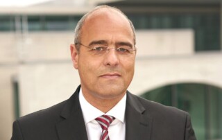 Peter Boehringer: Dank widersprüchlicher Politik von CDU/CSU überlebt von der Leyen weitere Misstrauensabstimmungen